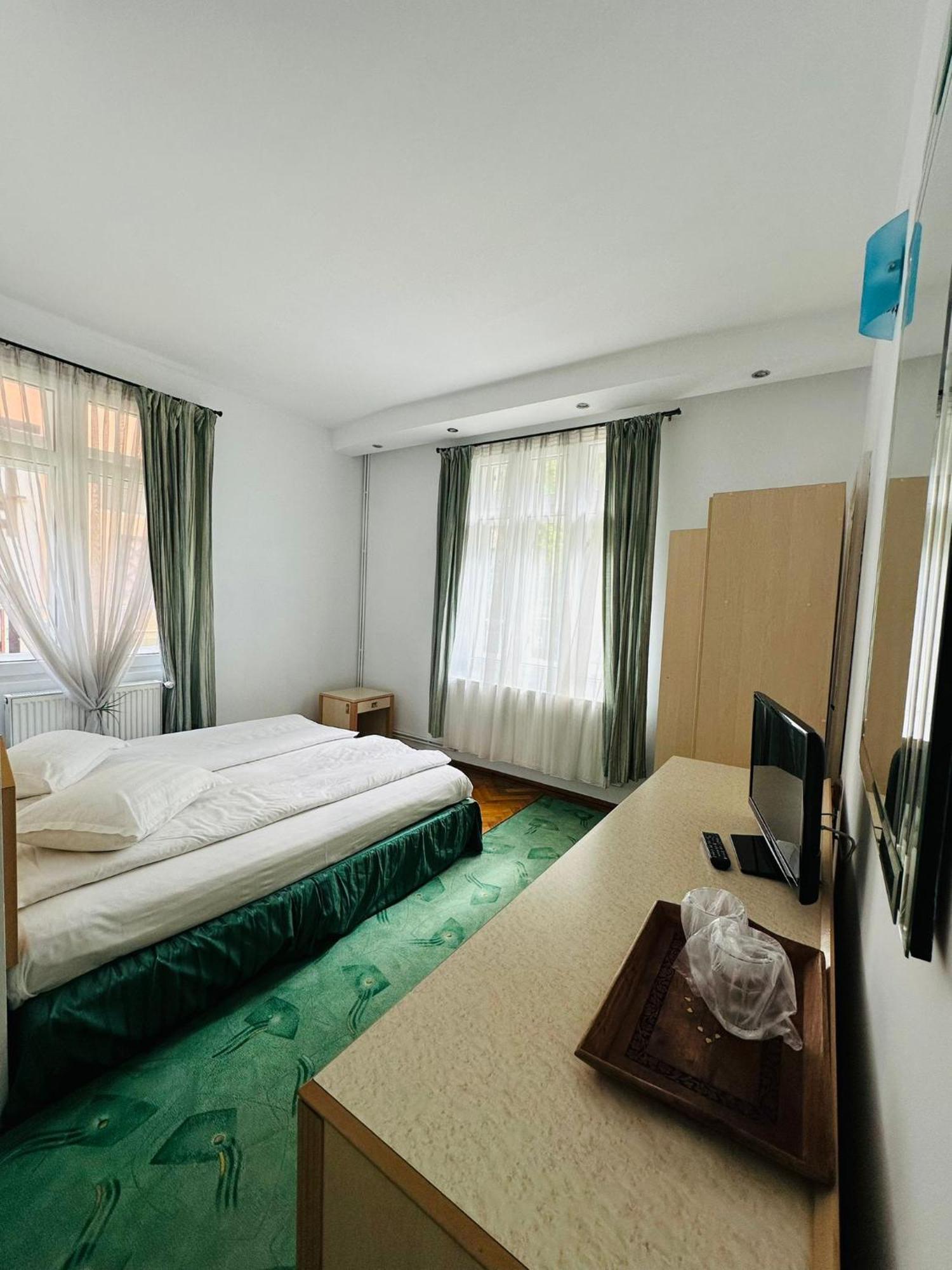 Bed and Breakfast Rapsodia Синая Экстерьер фото