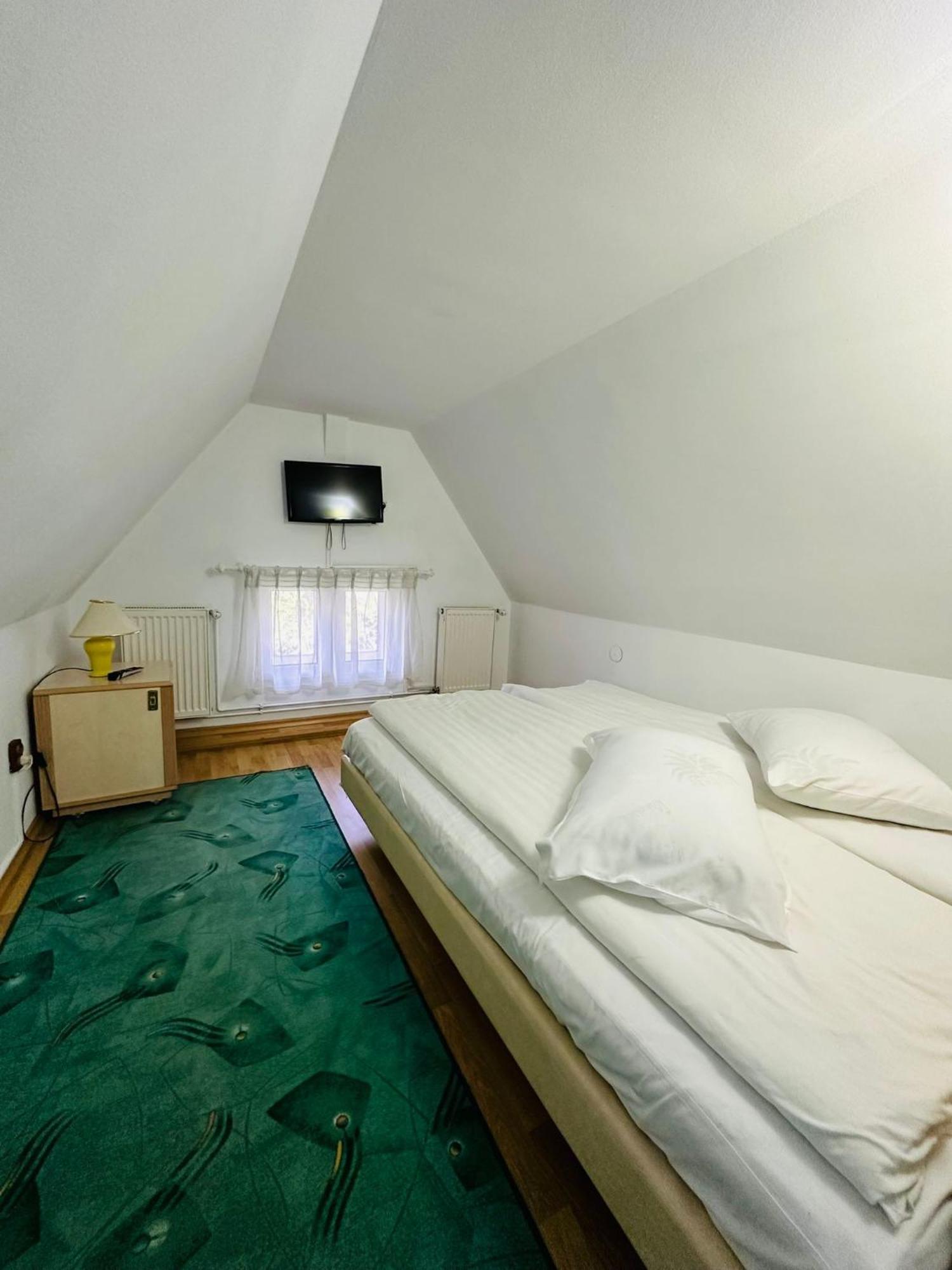 Bed and Breakfast Rapsodia Синая Экстерьер фото