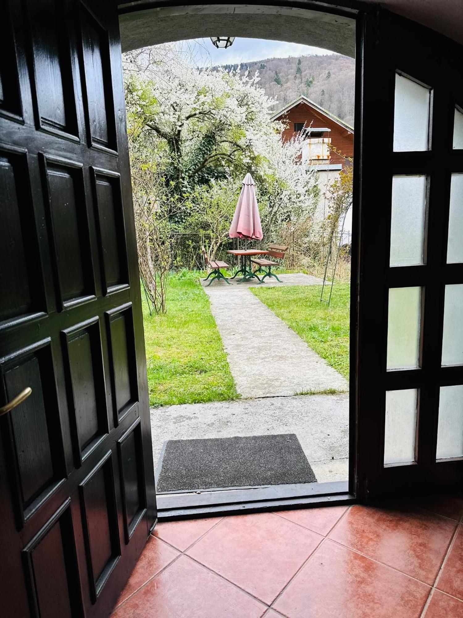 Bed and Breakfast Rapsodia Синая Экстерьер фото